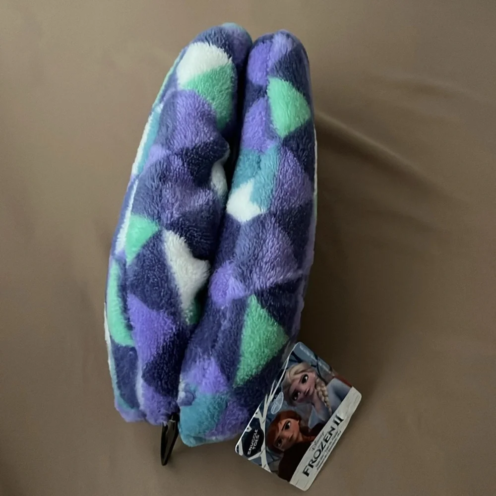 NEW Frozen II Slipper Socks by Snuggle Toes